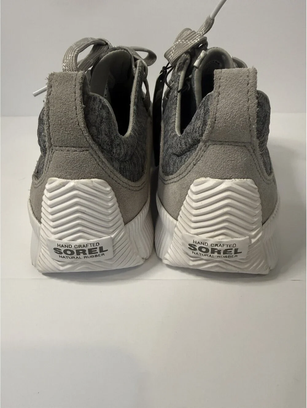 SOREL Out ‘N About Plus Sneakers Women’s Gray Size 7 Outdoor Comfort Shoes NWT